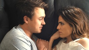 Ben-O’Toole-as-Asher-and-Karla-Souza-as-Clara-in-Everybody-Loves-Somebody.-Photo-Credit-courtesy-of-Pantelion-Films.-(1)