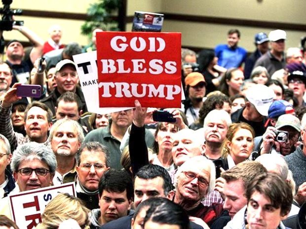Trump-Supporters-Sign-God-Bless-Trump-Reno-AP-Nevada-Rally-AP-640x480-620x465.jpg