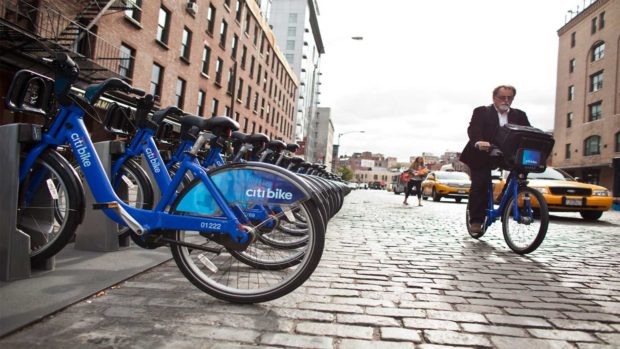Lyft's Electric Bike Issues Forces Them to Pull off the Street