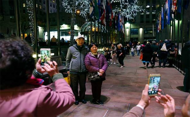 Why Has China to US Tourism Dropped for the First Time in 15 Years?