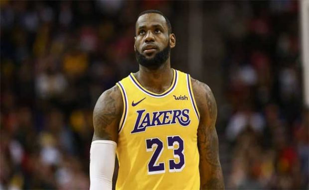 Lakers New #23: LeBron Gives up Jersey Number