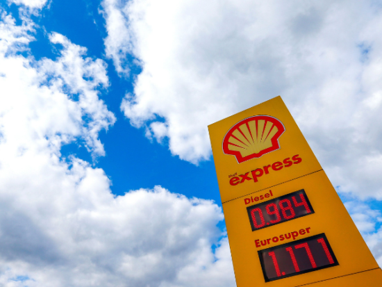 Shell Sharpens 2050 Zero Emissions Goal with Oil Past Peak