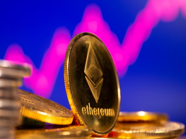 Cryptocurrency ethereum breaks 4000 US dollars to hit high record