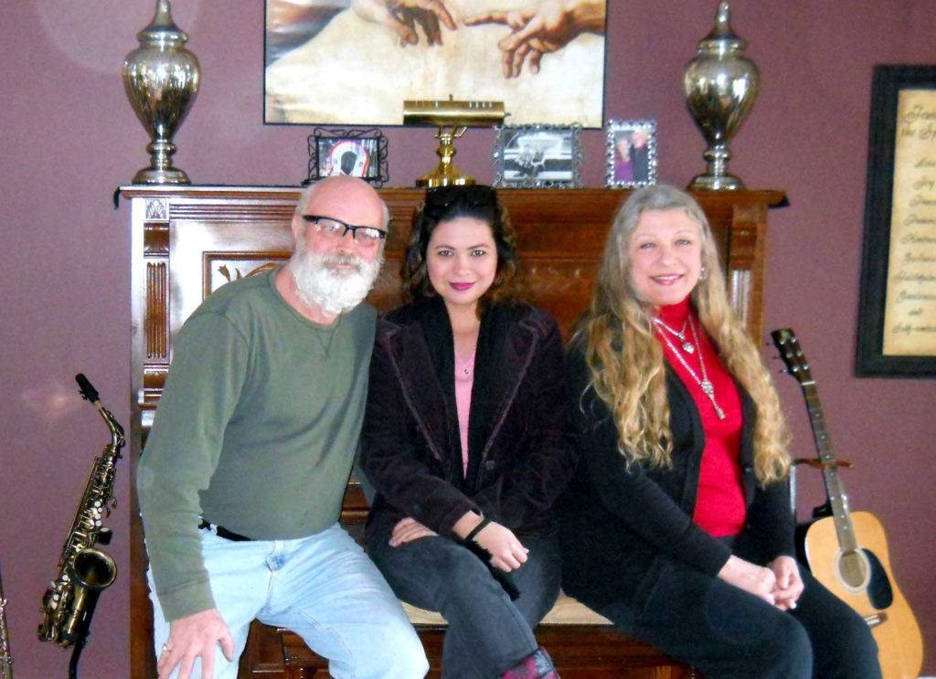 David Parscale, Mae, and Brenda during a visit in Missouri in February 2015. 