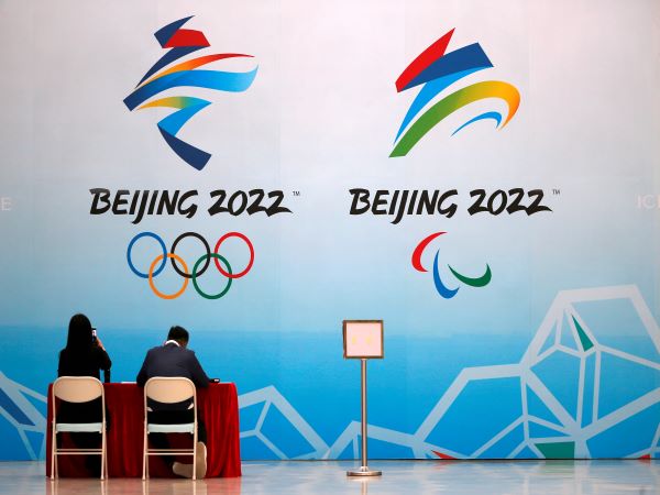 Pelosi calls for US and world leaders to boycott China's 2022 Olympics