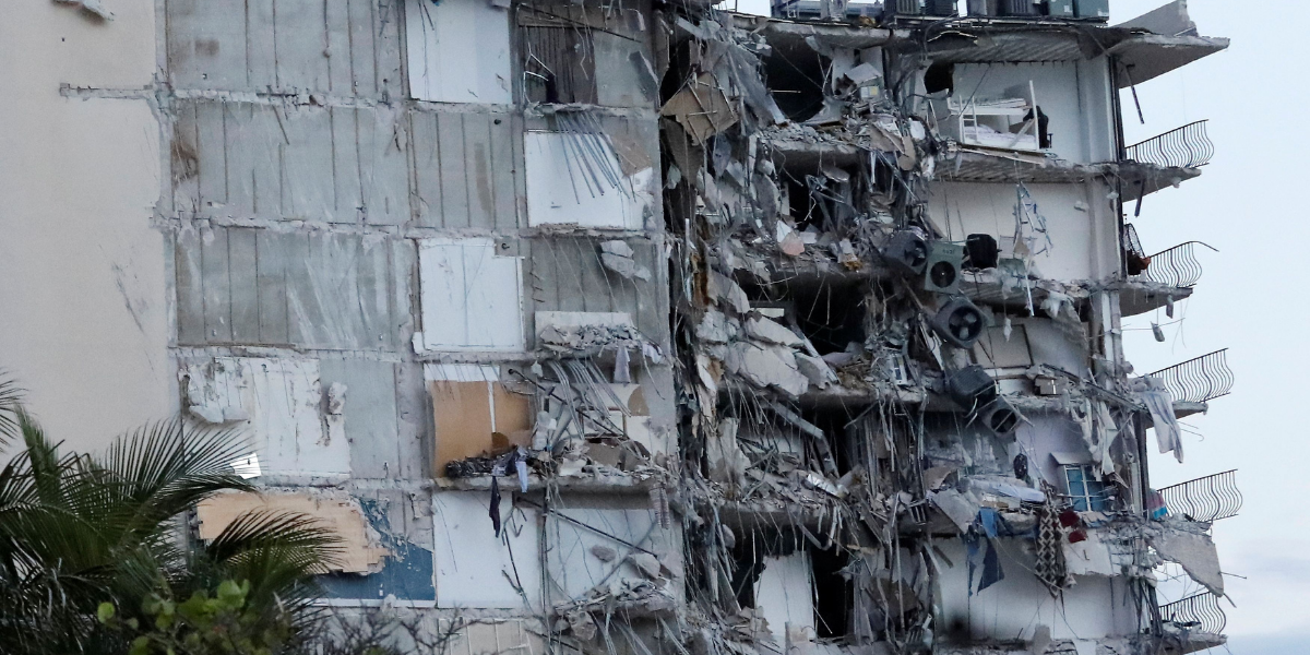 Ten Injured One Dead After Residential Building Collapses Near Miami Ten Injured One Dead After Residential Building Collapses Near Miami