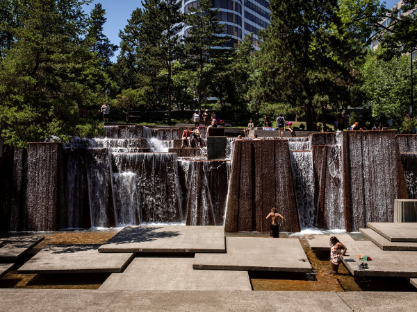 Pacific Northwest cities shatter high heat records and daily life affected