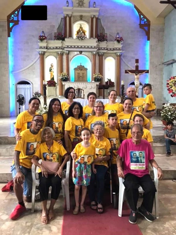 The Domingo family with their matriarch Ade (seated front row, second from right) in Poro, Cebu for a family reunion. DOMINGO FAMILY  