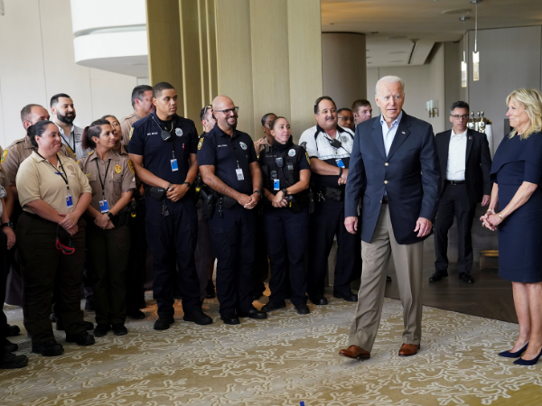 Biden mourns with families as Florida collapse condo search continues