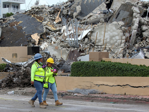Final death toll from Florida condominium collapse confirmed at 98