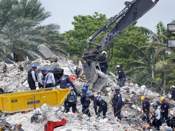 Death toll climbs to 28 in Florida building collapse with 117 still missing