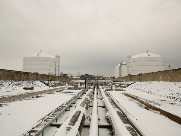 Global nat gas price rise threaten United States this winter