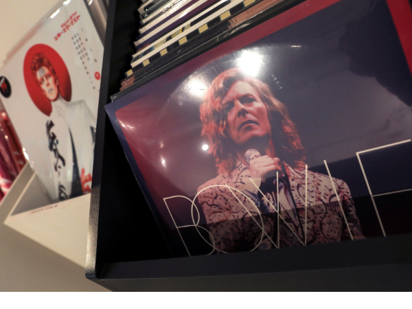 New York exhibition honors David Bowies upcoming 75th birth anniversary