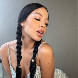 30 Best OnlyFans Accounts: Top OnlyFans for Exclusive Content