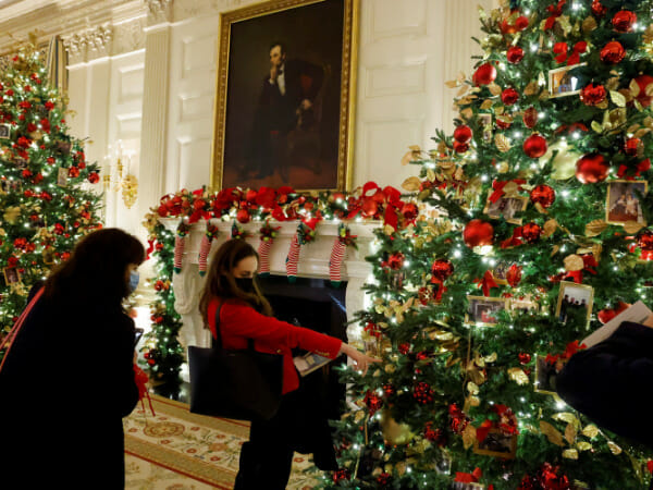 White House unveils 'gifts from the heart' holiday decorations highlighting unity