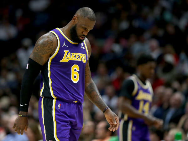 Desperate Los Angeles Lakers must catch fire against Suns