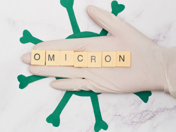 What is the Omicron XE variant?