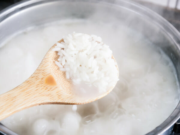 How to cook white rice?