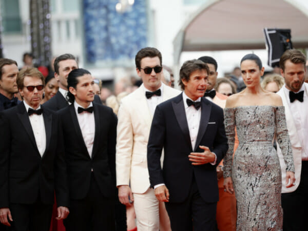 Tom Cruise swoops into Cannes fueling film festival with star power and jets