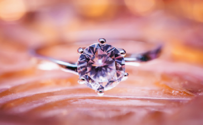 Where can you buy gorgeous and affordable engagement rings?