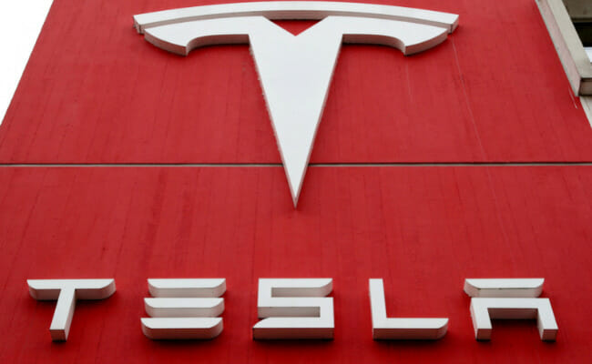 US opens special investigation into fatal Tesla crash in California