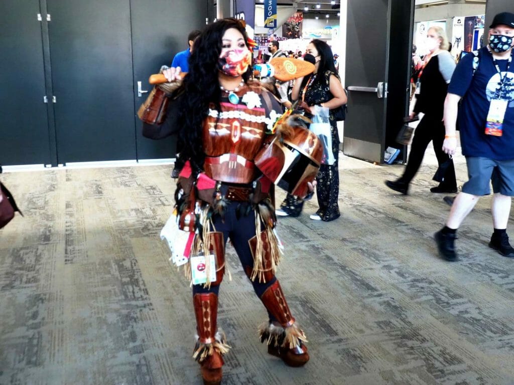 Emily Billones, dressed as Moana Fett as a tribute to actor Temuera Morrision (The Book of Boba Fett) who, like Moana, is Polynesian and also voice acts as Moana’s father. Her Koa Wood helmet and armor were a work of love that took more than six months and at least three hours a day to make. INQUIRER/Florante Ibanez
