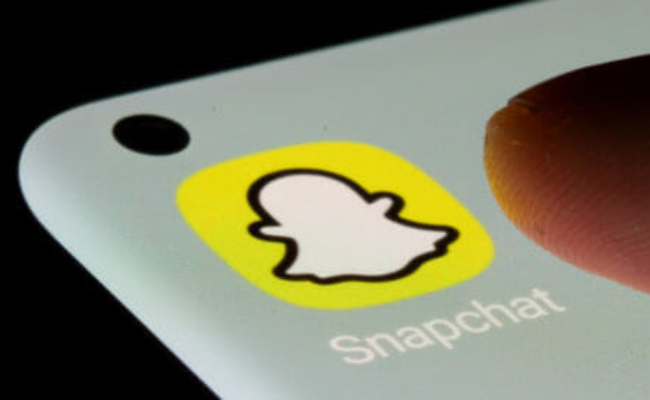 Snap rolls out tools for parents to monitor teens’ contacts
