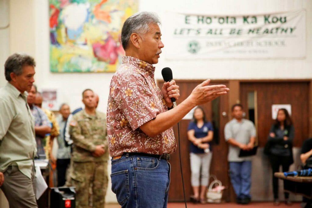  Hawaii Governor David Ige speaks at a community meeting on the ongoing eruptions of the Kilauea Volcano at Pahoa High and Intermediate School in Pahoa, Hawaii, U.S., May 7, 2018. REUTERS/Terray Sylvester