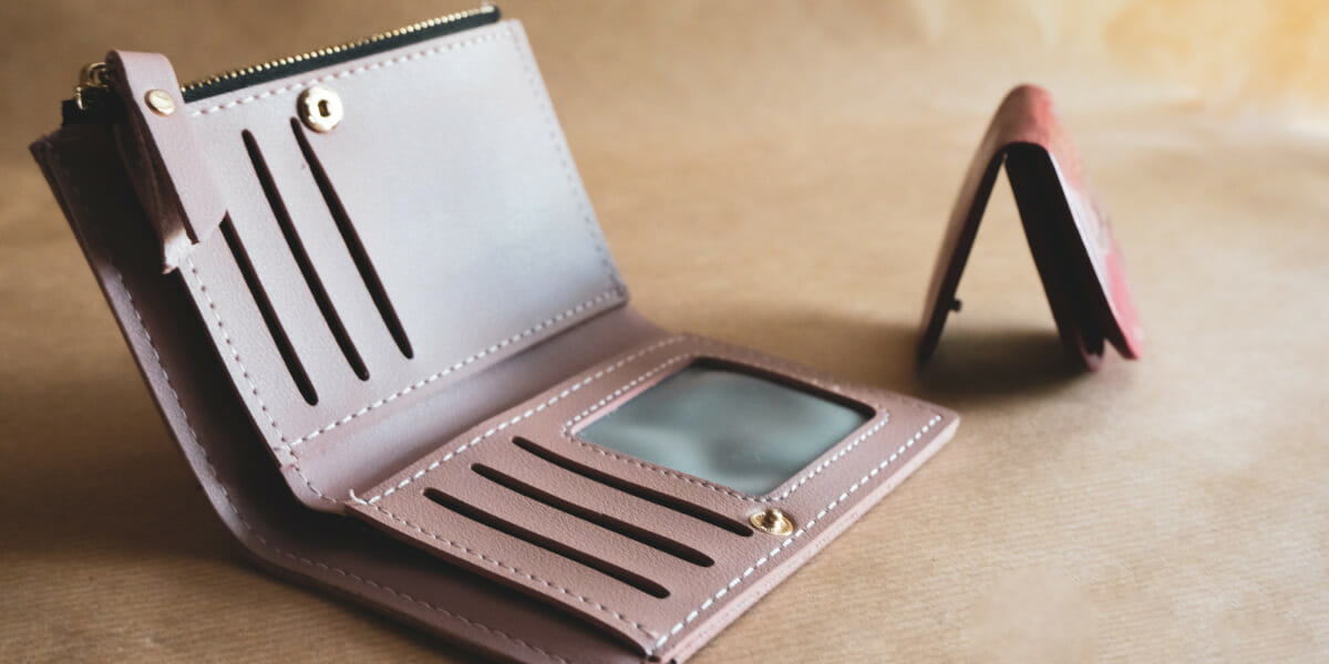 Best AirTag Wallets on Amazon in 2022 I Reviews and Ratings