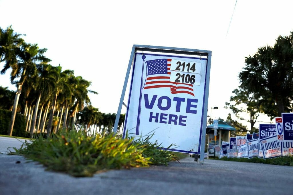  Vote signs outside Palm Beach County Public Library polling station during the 2020 presidential election in Palm Beach, Florida, U.S., November 3, 2020. REUTERS/Marco Bello/File Photo