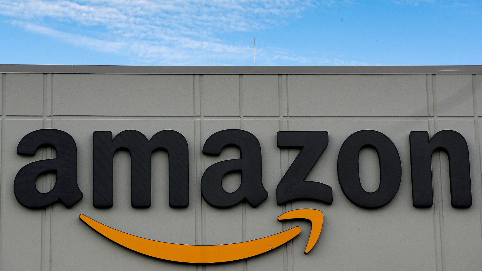 Amazon stock tumbles as tech selloff worsens I Business