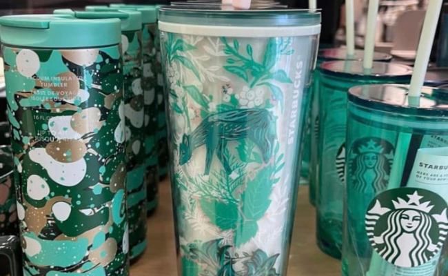 Starbucks Holiday Cups and Tumblers for 2022