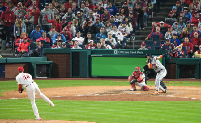Phillies crush Astros to grab 2-1 World Series lead