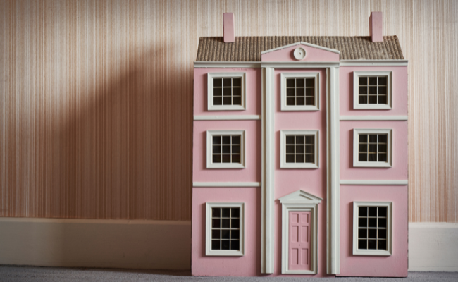 What are Barbie Dollhouses?