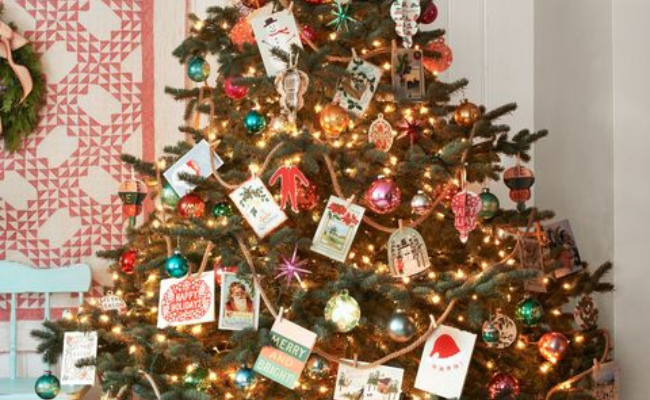White Christmas Tree Decorating Ideas Trending in 2022