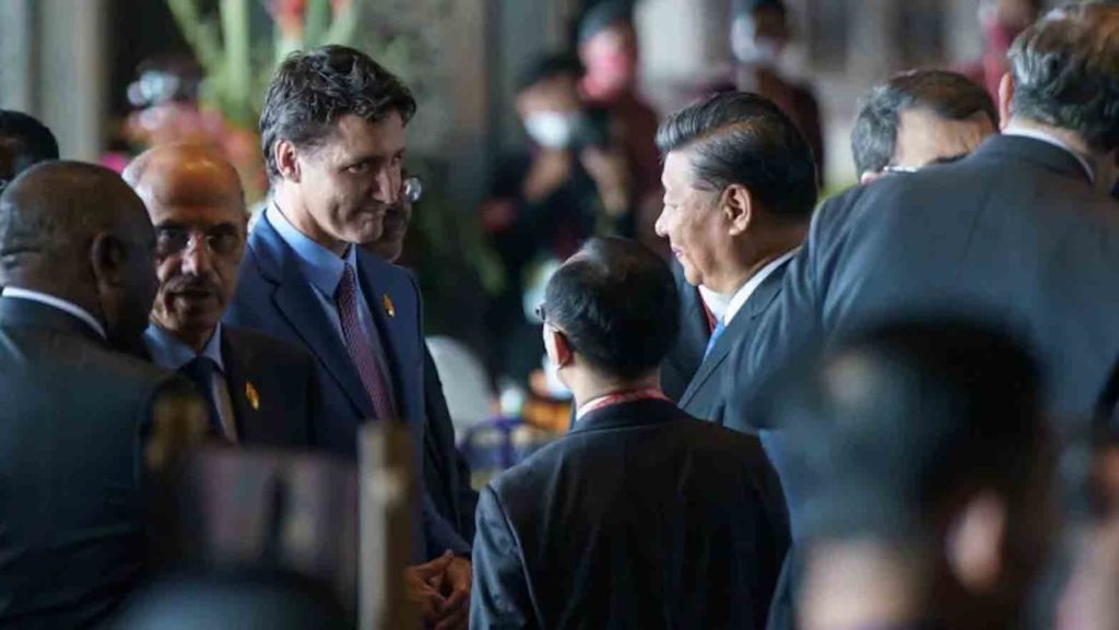 Prime Minister Justin Trudeau, left, and Chinese President Xi Jinping got into a testy exchange at the G20 summit in Indonesia on Nov. 16. (Prime Minister's Office)