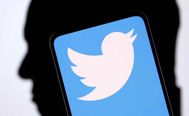 Twitter back online after thousands suffer from global outage