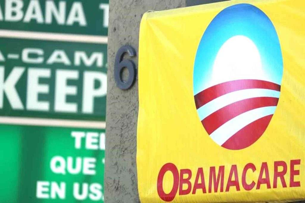 A sign on an insurance store advertises Obamacare in San Ysidro, San Diego, California, U.S., October 26, 2017. REUTERS/Mike Blake
