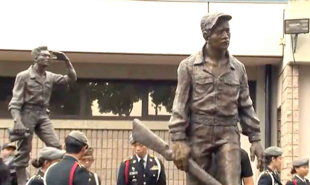 Hawaii unveiled what may be the first state-commissioned monument in the U.S. honoring the sacrifices of Filipino veterans. SCREENGRAB