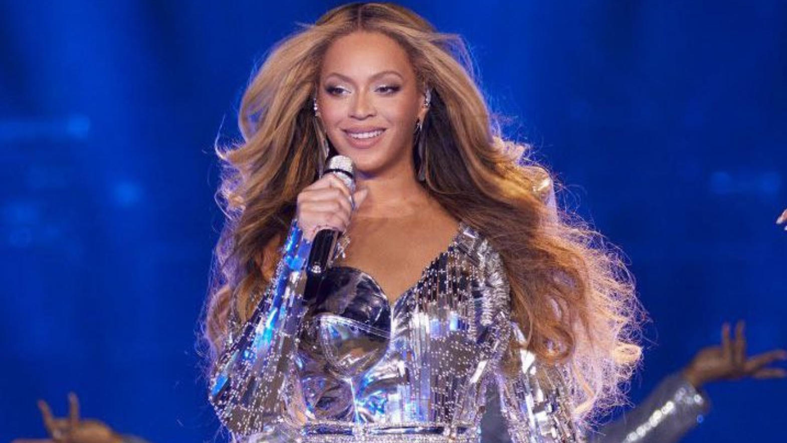 Beyoncé Teases Upcoming Hair-Care Line: Beauty Industry Buzz
