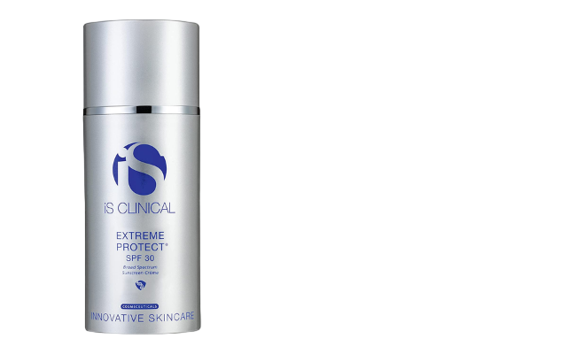 iS CLINICAL Extreme Protect SPF 30 Hydrating Treatment Sunscreen