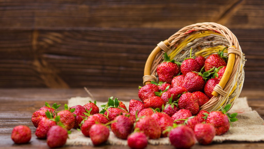 Unveiling the Culprit Behind Mediocre Strawberries: Inside Scoop - Vimarsana News