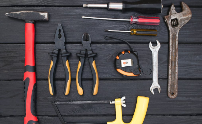 Essential Tools for DIY Home Decor