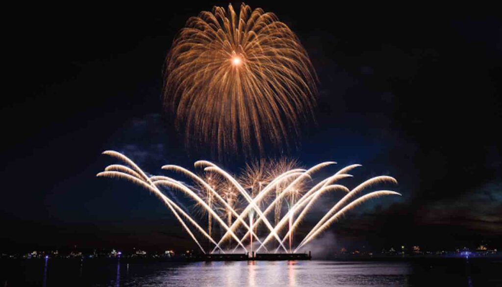The annual Honda Celebration of Light is the longest running off-shore fireworks competition in the world and one of the largest events in Vancouver. WEBSITE