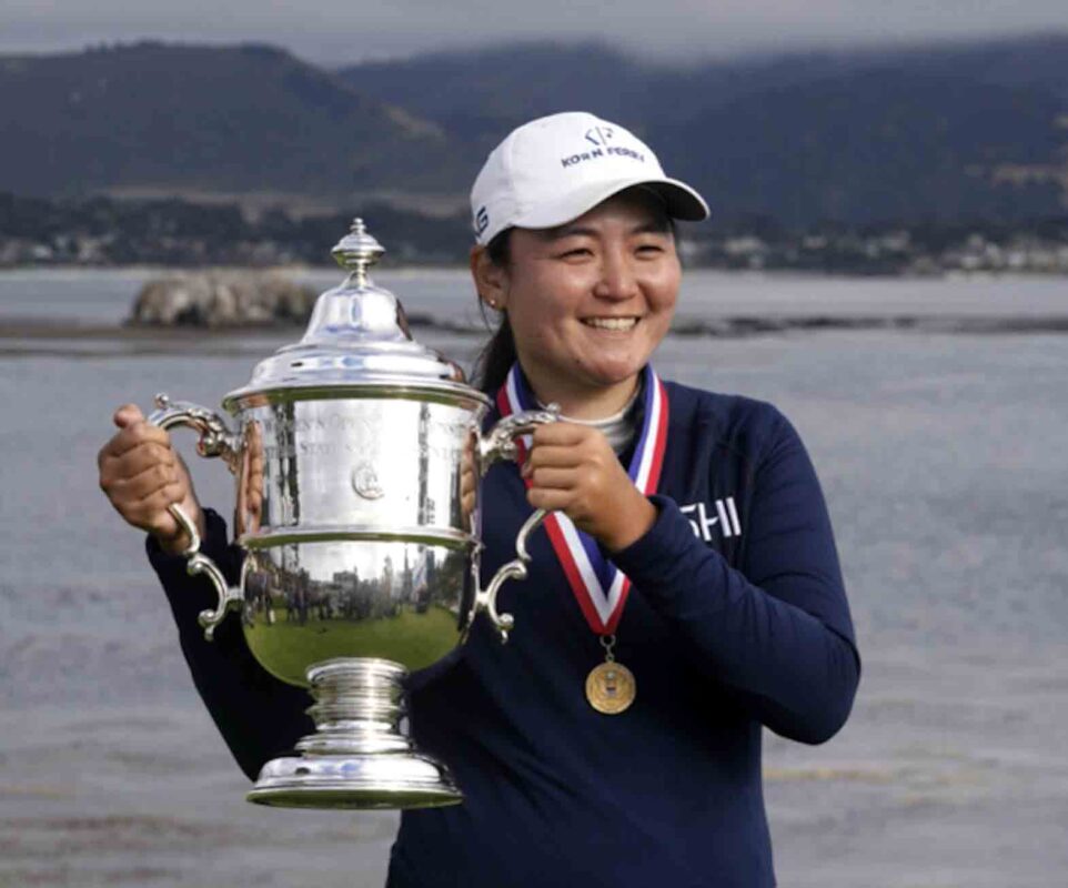 Allisen Corpuz with US Women's Open trophy after clinching her first LPGA title. AP PHOTO