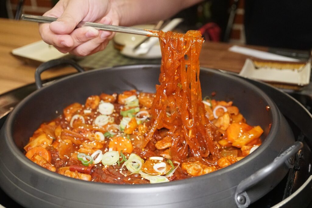 Korean spicy noodles in hot pot