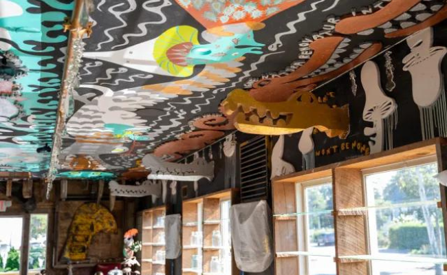 Elevate your dining experience at Pookaberry Cafe, where scraps become art