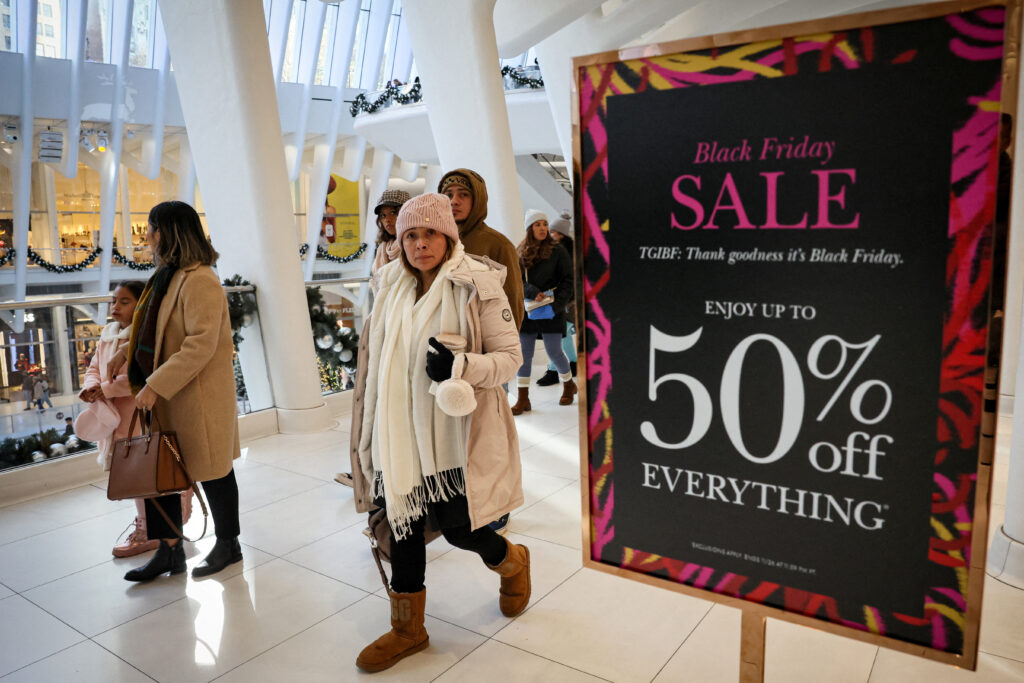 US shoppers set for cheapest holiday gift season in years