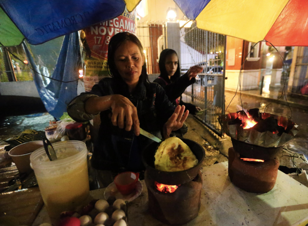 Filipino Christmas food: Bibingka