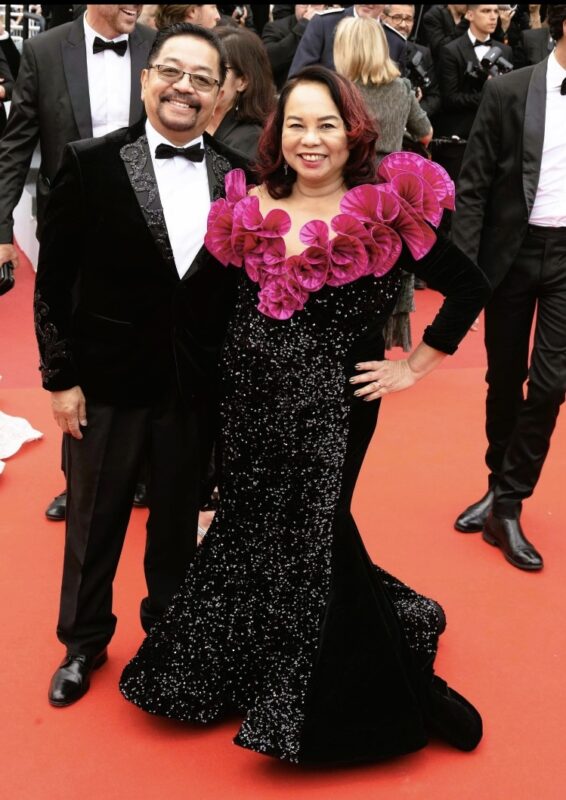 Nepales couple in formal attire on the red carpet